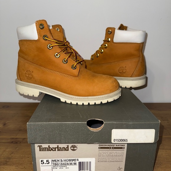 Timberland Men's Brown Boots with White Collar - Picture 1 of 7